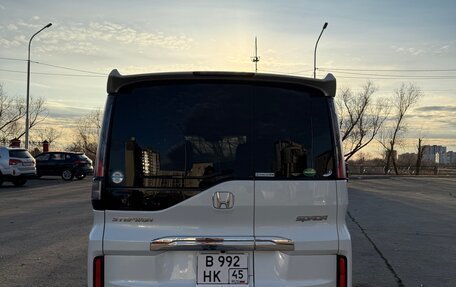 Honda Stepwgn IV, 2019 год, 2 300 000 рублей, 6 фотография