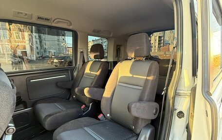 Honda Stepwgn IV, 2019 год, 2 300 000 рублей, 12 фотография