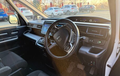 Honda Stepwgn IV, 2019 год, 2 300 000 рублей, 14 фотография