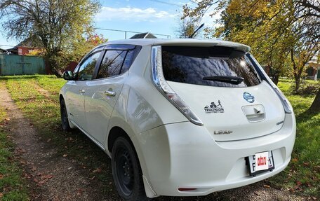 Nissan Leaf I, 2015 год, 760 000 рублей, 2 фотография
