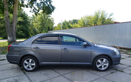 Toyota Avensis III рестайлинг, 2003 год, 840 000 рублей, 4 фотография