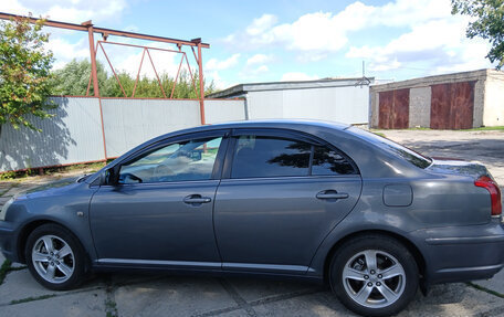 Toyota Avensis III рестайлинг, 2003 год, 840 000 рублей, 7 фотография