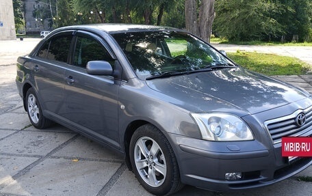 Toyota Avensis III рестайлинг, 2003 год, 840 000 рублей, 6 фотография