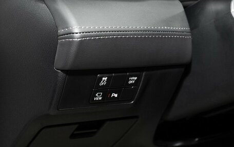 Mazda 6, 2023 год, 4 000 000 рублей, 33 фотография