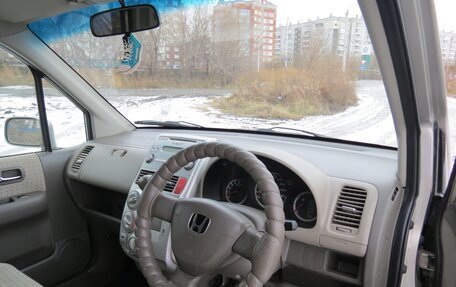 Honda Mobilio I, 2003 год, 297 000 рублей, 18 фотография
