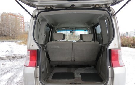 Honda Mobilio I, 2003 год, 297 000 рублей, 27 фотография