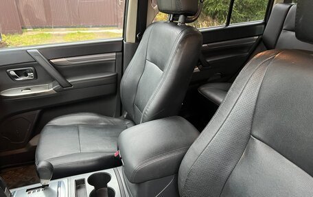 Mitsubishi Pajero IV, 2012 год, 1 900 000 рублей, 20 фотография