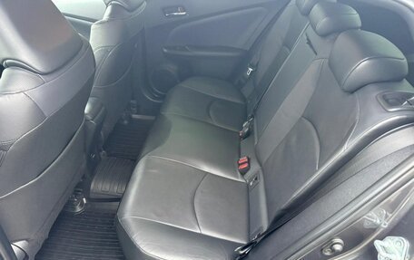 Toyota Prius IV XW50, 2018 год, 1 990 000 рублей, 15 фотография