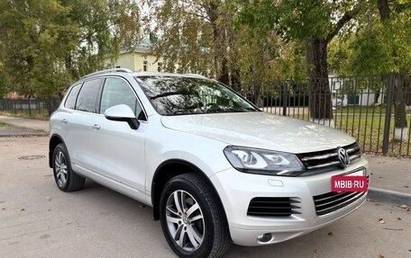 Volkswagen Touareg III, 2012 год, 2 900 000 рублей, 2 фотография
