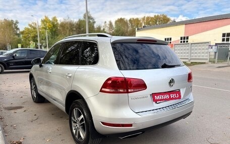 Volkswagen Touareg III, 2012 год, 2 900 000 рублей, 3 фотография