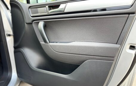 Volkswagen Touareg III, 2012 год, 2 900 000 рублей, 10 фотография