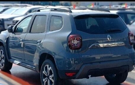 Renault Duster, 2024 год, 2 300 000 рублей, 3 фотография