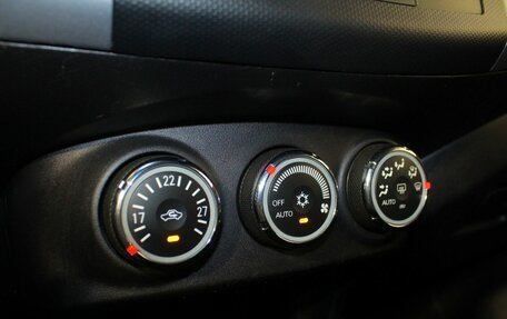 Mitsubishi Outlander III рестайлинг 3, 2012 год, 1 089 000 рублей, 12 фотография