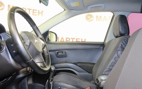 Mitsubishi Outlander III рестайлинг 3, 2012 год, 1 089 000 рублей, 9 фотография