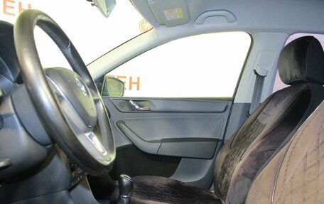 Skoda Rapid I, 2015 год, 945 000 рублей, 9 фотография