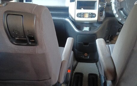 Nissan Serena III, 2007 год, 1 075 000 рублей, 20 фотография