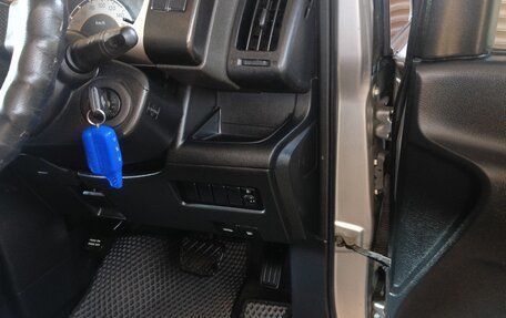 Nissan Serena III, 2007 год, 1 075 000 рублей, 23 фотография