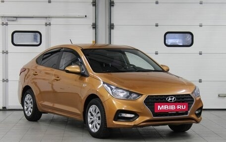 Hyundai Solaris II рестайлинг, 2017 год, 1 097 000 рублей, 3 фотография