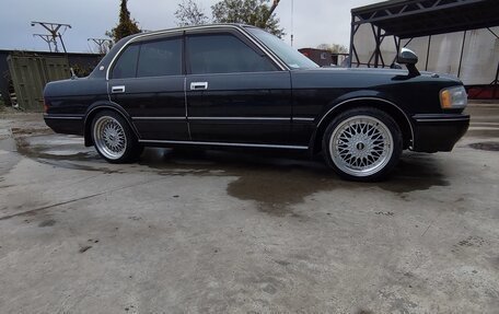 Toyota Crown, 1993 год, 450 000 рублей, 3 фотография