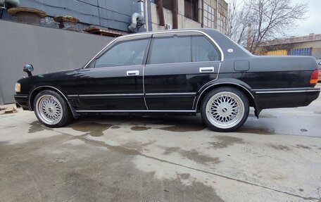 Toyota Crown, 1993 год, 450 000 рублей, 2 фотография