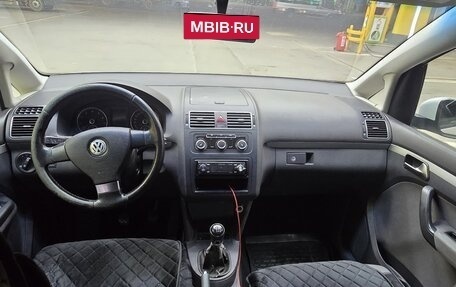 Volkswagen Touran III, 2014 год, 640 000 рублей, 6 фотография