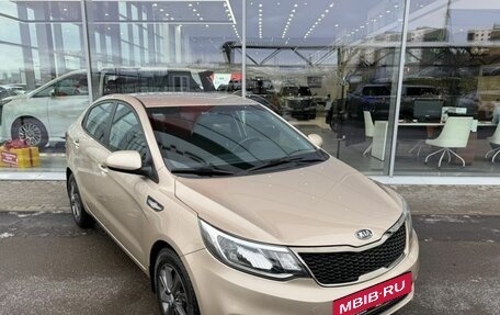 KIA Rio III рестайлинг, 2015 год, 1 070 000 рублей, 2 фотография