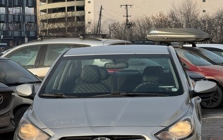 Hyundai Solaris II рестайлинг, 2012 год, 850 000 рублей, 2 фотография