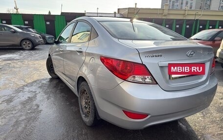Hyundai Solaris II рестайлинг, 2012 год, 850 000 рублей, 4 фотография