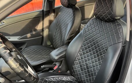 Hyundai Solaris II рестайлинг, 2012 год, 850 000 рублей, 14 фотография