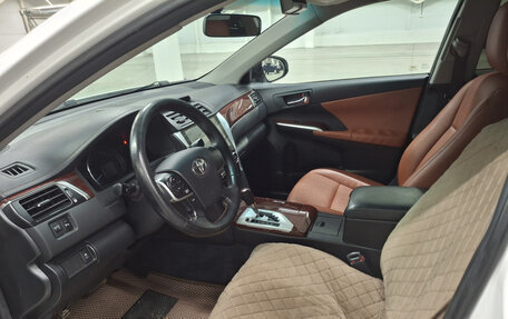 Toyota Camry, 2013 год, 1 575 000 рублей, 20 фотография