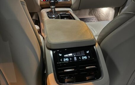 Volvo XC90 II рестайлинг, 2016 год, 4 450 000 рублей, 8 фотография