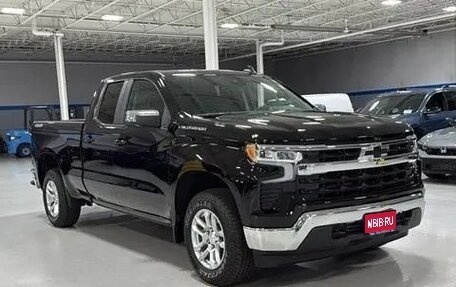 Chevrolet Silverado, 2023 год, 7 190 000 рублей, 1 фотография