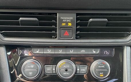 Volkswagen Jetta VII, 2019 год, 1 885 000 рублей, 24 фотография