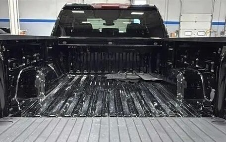 Chevrolet Silverado, 2023 год, 7 190 000 рублей, 5 фотография