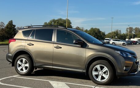 Toyota RAV4, 2013 год, 2 490 000 рублей, 3 фотография