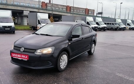 Volkswagen Polo VI (EU Market), 2013 год, 625 000 рублей, 2 фотография