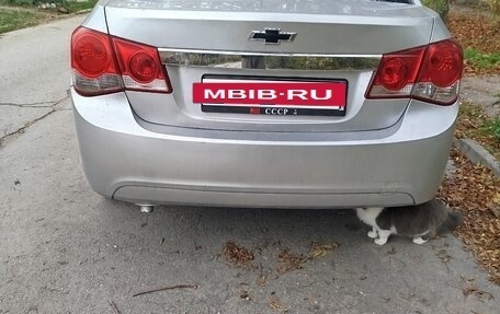 Chevrolet Cruze II, 2012 год, 569 000 рублей, 3 фотография