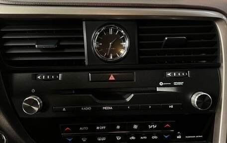 Lexus RX IV рестайлинг, 2016 год, 4 000 000 рублей, 13 фотография