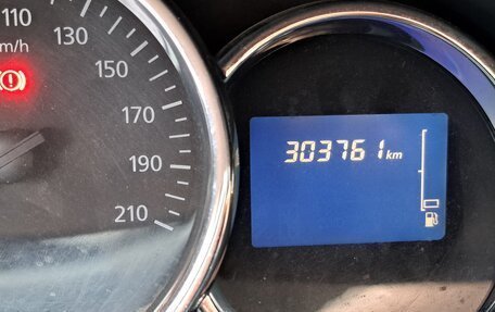 Renault Logan II, 2014 год, 250 000 рублей, 6 фотография