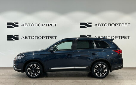 Mitsubishi Outlander III рестайлинг 3, 2022 год, 2 699 000 рублей, 4 фотография