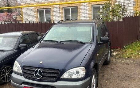 Mercedes-Benz M-Класс, 1998 год, 380 000 рублей, 1 фотография