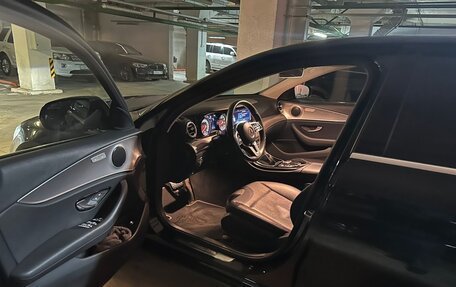 Mercedes-Benz E-Класс, 2019 год, 3 200 000 рублей, 10 фотография