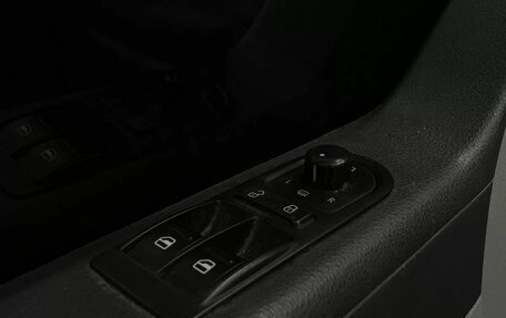 Volkswagen Transporter T5 рестайлинг, 2011 год, 1 649 900 рублей, 6 фотография