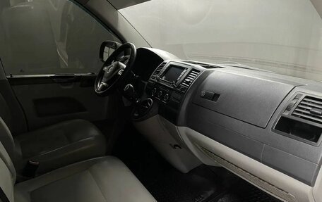 Volkswagen Transporter T5 рестайлинг, 2011 год, 1 649 900 рублей, 9 фотография