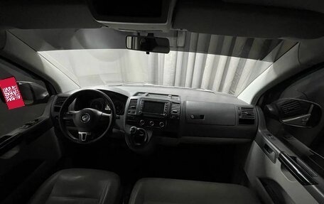 Volkswagen Transporter T5 рестайлинг, 2011 год, 1 649 900 рублей, 7 фотография