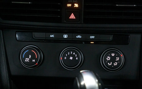 Volkswagen Jetta VII, 2020 год, 2 099 000 рублей, 24 фотография