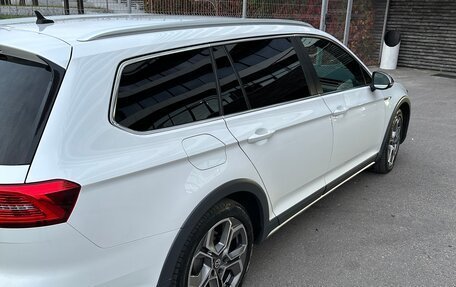 Volkswagen Passat B8 рестайлинг, 2018 год, 2 770 000 рублей, 5 фотография