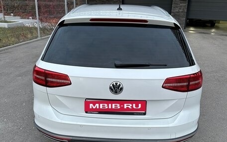 Volkswagen Passat B8 рестайлинг, 2018 год, 2 770 000 рублей, 4 фотография