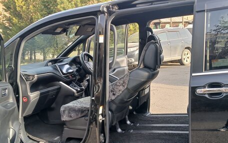 Toyota Esquire I, 2017 год, 2 450 000 рублей, 8 фотография