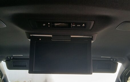 Toyota Esquire I, 2017 год, 2 450 000 рублей, 19 фотография